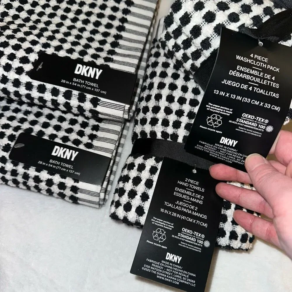DKNY Bath Towel Set Black White Pattern 8 Pieces Total NWT